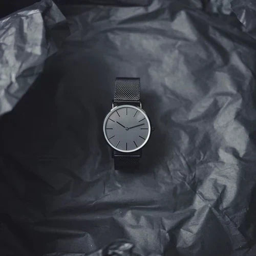 Minimalist All Black - Watch Series